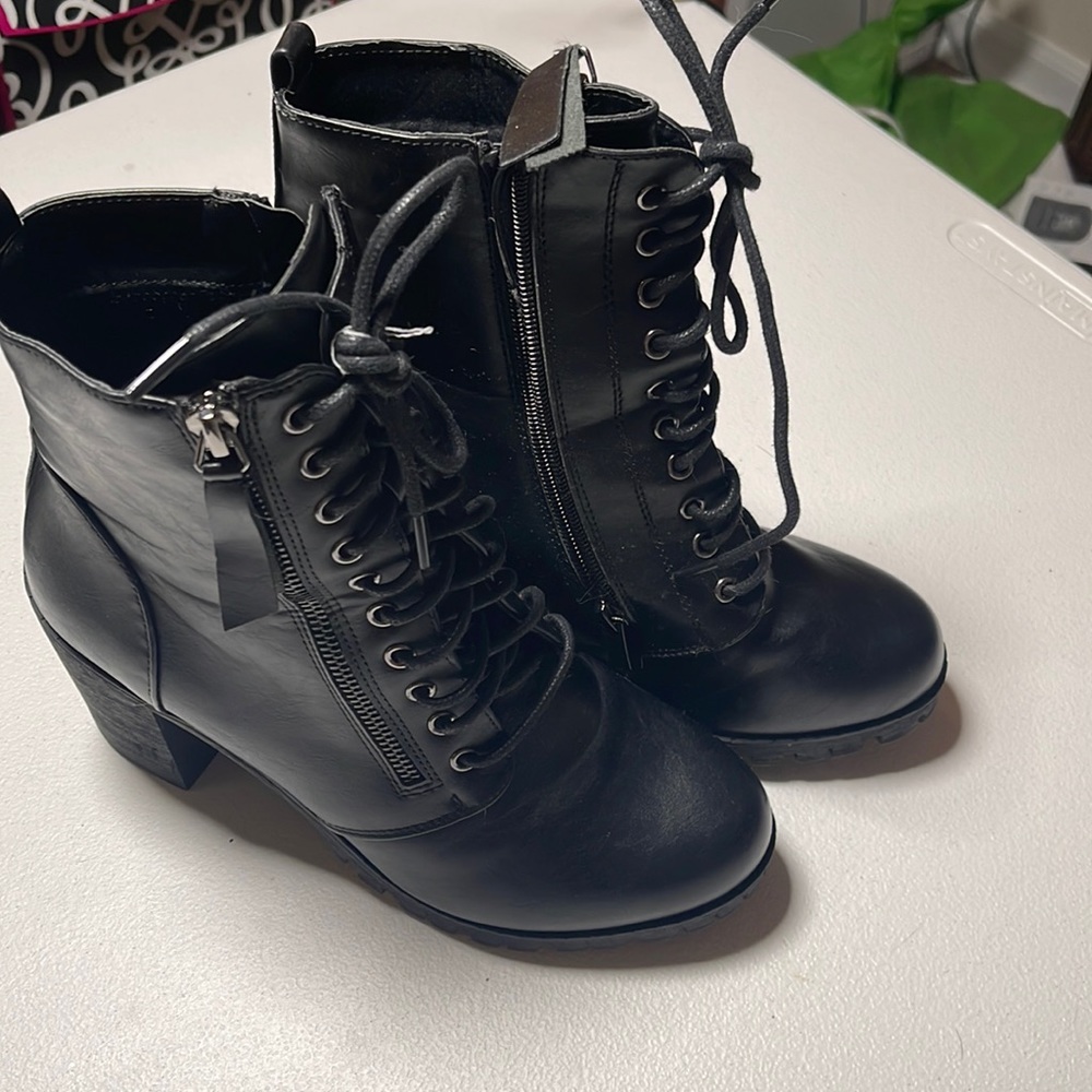 Black ankle boots with thick heel